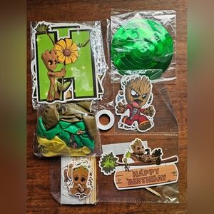 NWOT Groot birthday decorations.